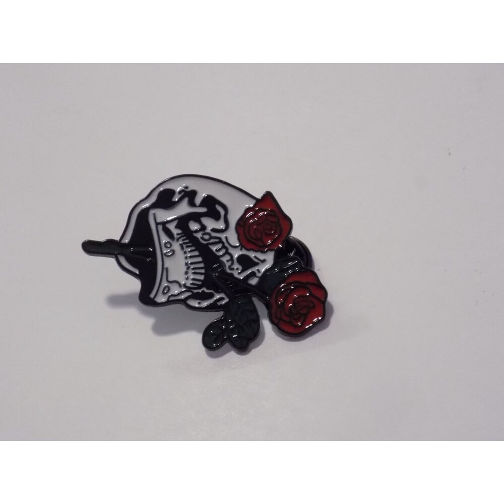 6 Enamel Halloween Horror Dark Brooch Pins - Picture 2 of 6